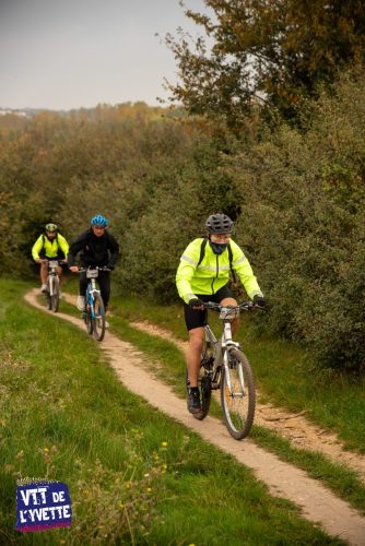 DE-LYVETTE-A-LORGE-25-255