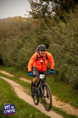 DE-LYVETTE-A-LORGE-25-257