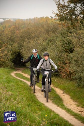 DE-LYVETTE-A-LORGE-25-260