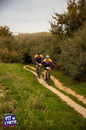 DE-LYVETTE-A-LORGE-25-264