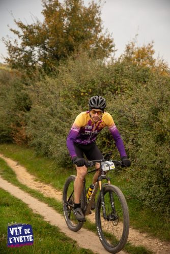 DE-LYVETTE-A-LORGE-25-265