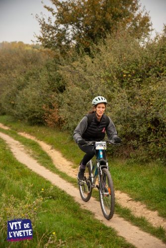 DE-LYVETTE-A-LORGE-25-273