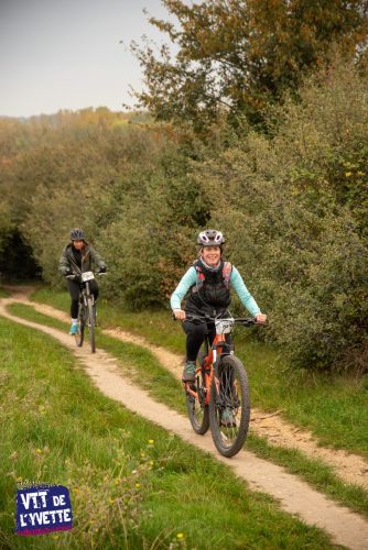 DE-LYVETTE-A-LORGE-25-275