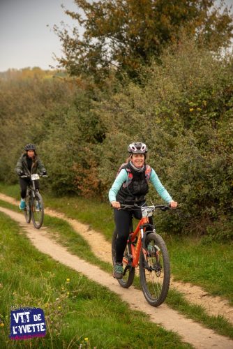 DE-LYVETTE-A-LORGE-25-276