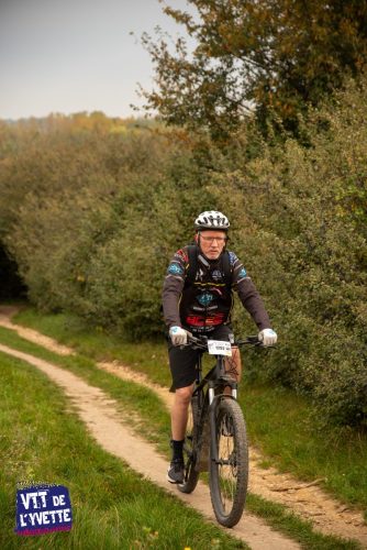 DE-LYVETTE-A-LORGE-25-278