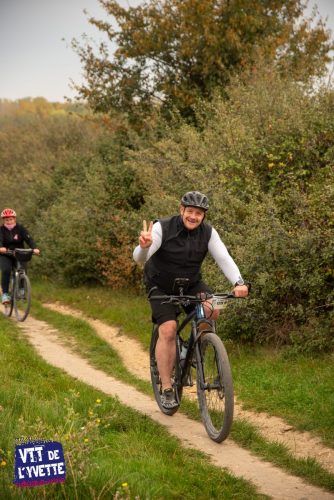 DE-LYVETTE-A-LORGE-25-283