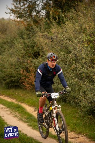 DE-LYVETTE-A-LORGE-25-285