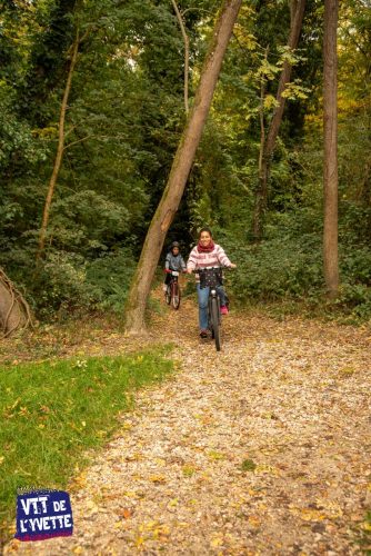 DE-LYVETTE-A-LORGE-25-290