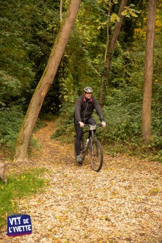 DE-LYVETTE-A-LORGE-25-295