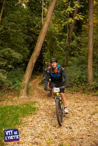 DE-LYVETTE-A-LORGE-25-329