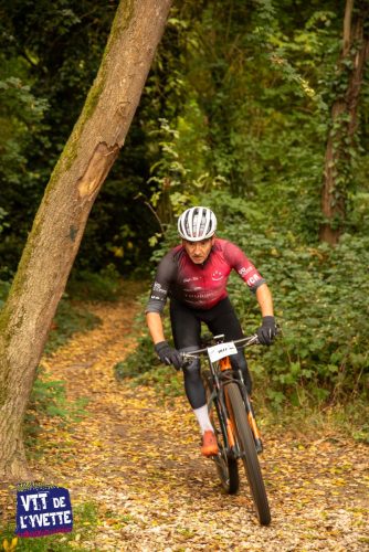 DE-LYVETTE-A-LORGE-25-332