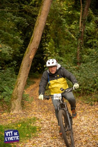 DE-LYVETTE-A-LORGE-25-334