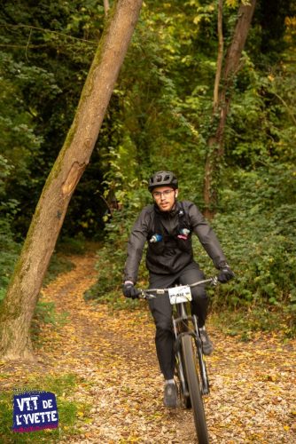 DE-LYVETTE-A-LORGE-25-336