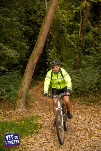 DE-LYVETTE-A-LORGE-25-342