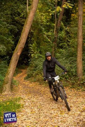 DE-LYVETTE-A-LORGE-25-345