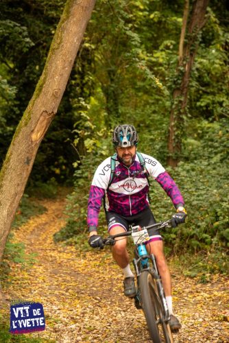 DE-LYVETTE-A-LORGE-25-349