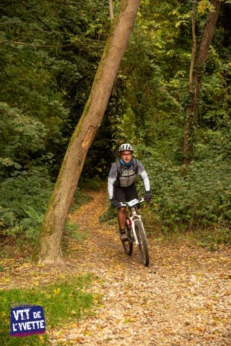 DE-LYVETTE-A-LORGE-25-360