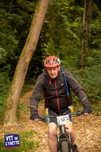 DE-LYVETTE-A-LORGE-25-367