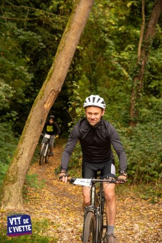 DE-LYVETTE-A-LORGE-25-369