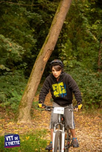 DE-LYVETTE-A-LORGE-25-370