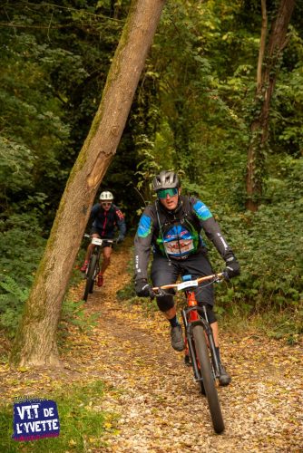 DE-LYVETTE-A-LORGE-25-391