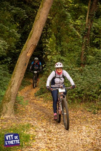 DE-LYVETTE-A-LORGE-25-396