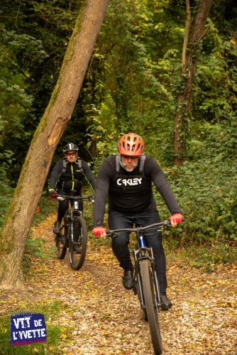 DE-LYVETTE-A-LORGE-25-400