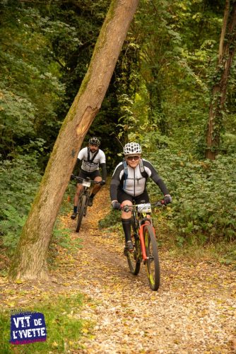 DE-LYVETTE-A-LORGE-25-413