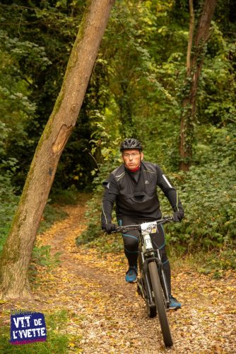 DE-LYVETTE-A-LORGE-25-419