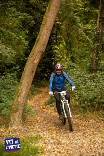 DE-LYVETTE-A-LORGE-25-420