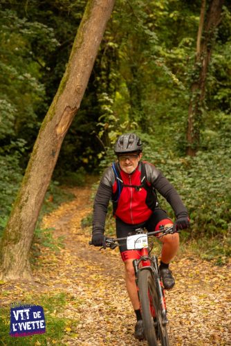 DE-LYVETTE-A-LORGE-25-421