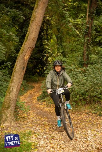 DE-LYVETTE-A-LORGE-25-423