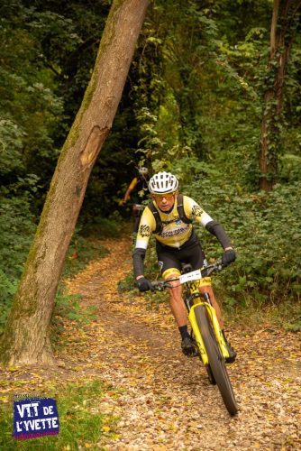 DE-LYVETTE-A-LORGE-25-425