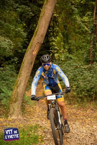 DE-LYVETTE-A-LORGE-25-427