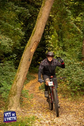 DE-LYVETTE-A-LORGE-25-436