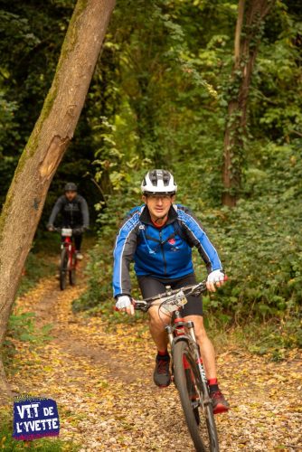 DE-LYVETTE-A-LORGE-25-446