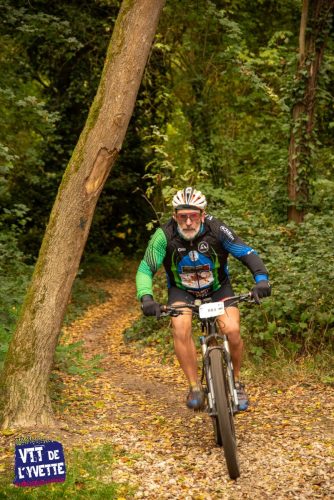 DE-LYVETTE-A-LORGE-25-448