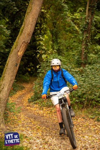 DE-LYVETTE-A-LORGE-25-450