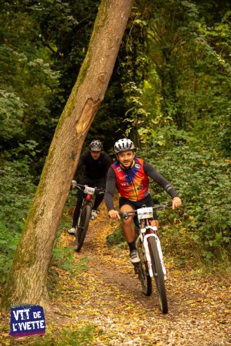 DE-LYVETTE-A-LORGE-25-458