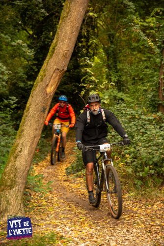 DE-LYVETTE-A-LORGE-25-461