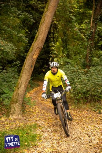 DE-LYVETTE-A-LORGE-25-466