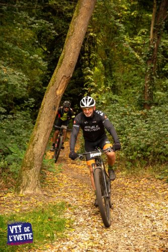 DE-LYVETTE-A-LORGE-25-467