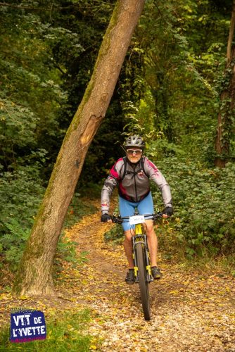 DE-LYVETTE-A-LORGE-25-471