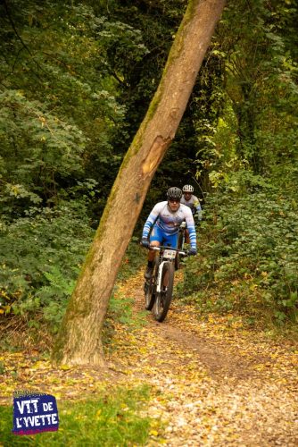 DE-LYVETTE-A-LORGE-25-475