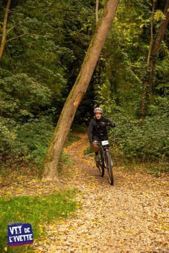 DE-LYVETTE-A-LORGE-25-487