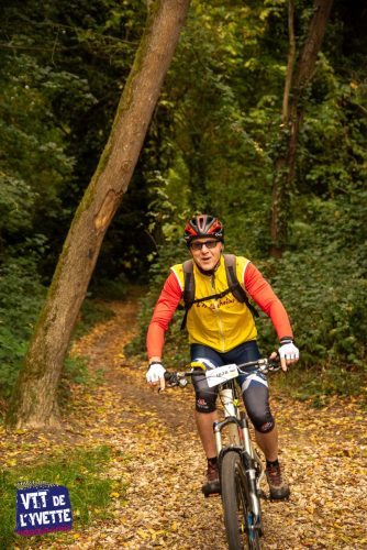 DE-LYVETTE-A-LORGE-25-490