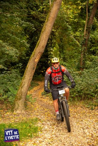 DE-LYVETTE-A-LORGE-25-498