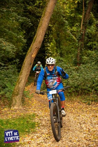 DE-LYVETTE-A-LORGE-25-499