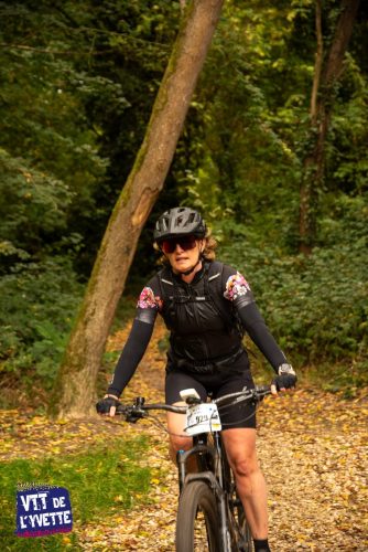 DE-LYVETTE-A-LORGE-25-503