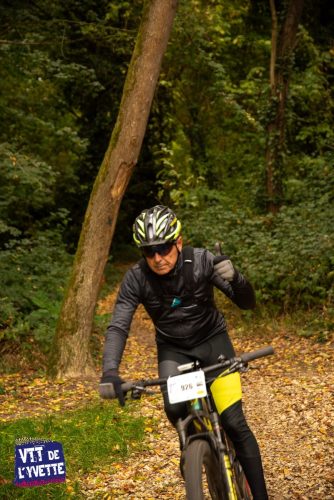 DE-LYVETTE-A-LORGE-25-517